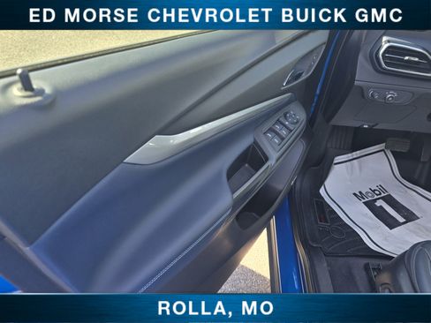 Certified 2022 Chevrolet Bolt EUV Premier w/ Sun & Sound Package FWD image 15