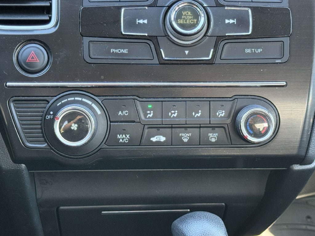 Used 2013 Honda Civic LX image 4