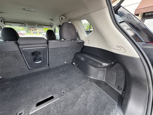 Used 2017 Nissan Rogue AWD image 44