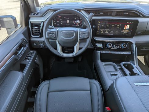New 2026 GMC Sierra 2500 Denali w/ Denali Reserve Package AWD/4WD image 15