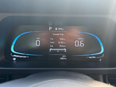 Certified 2025 Hyundai Elantra Sport FWD image 14