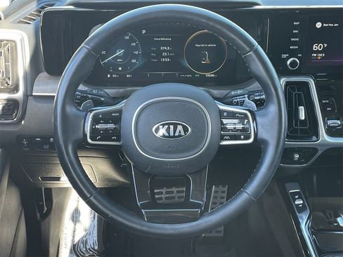 Used 2021 Kia Sorento SX Prestige image 16
