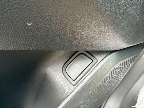 Used 2026 Chevrolet Equinox LT w/ Convenience Package II AWD/4WD image 22