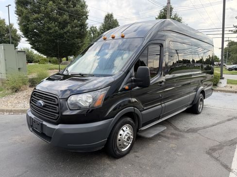 Used 2018 Ford Transit 350 XL RWD image 4