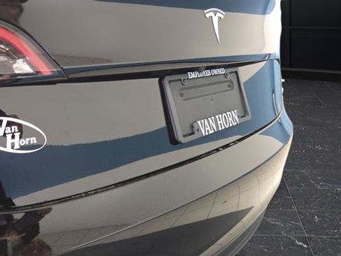 Used 2023 Tesla Model 3 Standard Range RWD image 34
