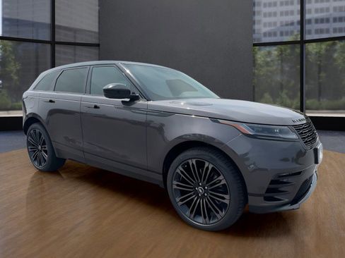 New 2026 Land Rover Range Rover Velar Dynamic SE image 2