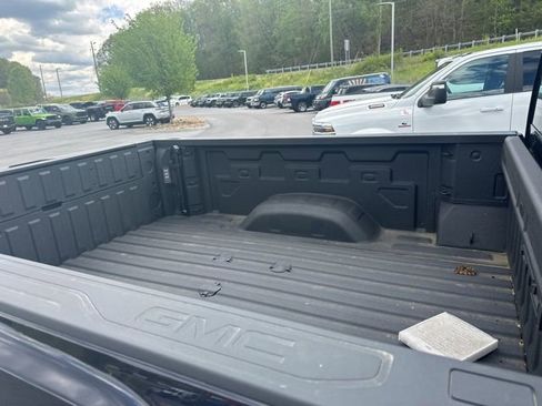 Used 2024 GMC Sierra 2500 AT4 w/ AT4 Preferred Package image 15