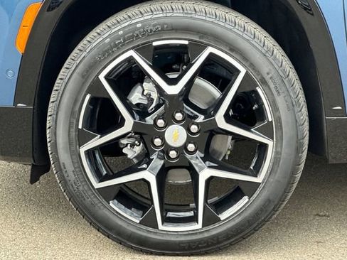 New 2026 Chevrolet Traverse High Country FWD image 39