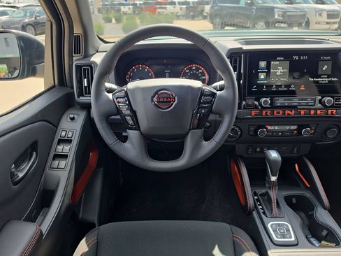 New 2026 Nissan Frontier PRO-4X w/ Pro-4x Convenience Package AWD/4WD image 11