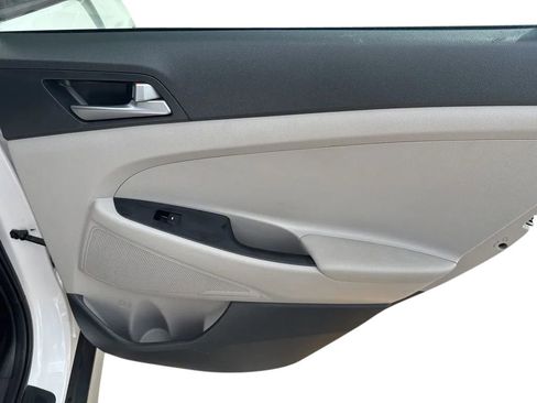 Used 2017 Hyundai Tucson SE image 28