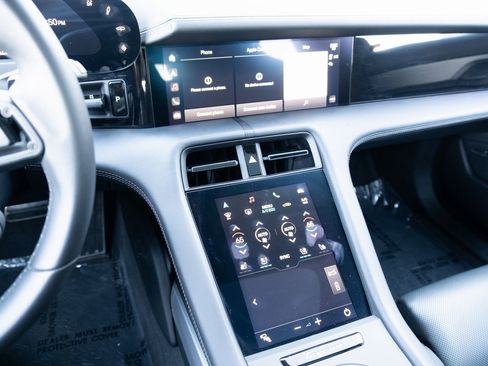 Used 2024 Porsche Taycan GTS image 3