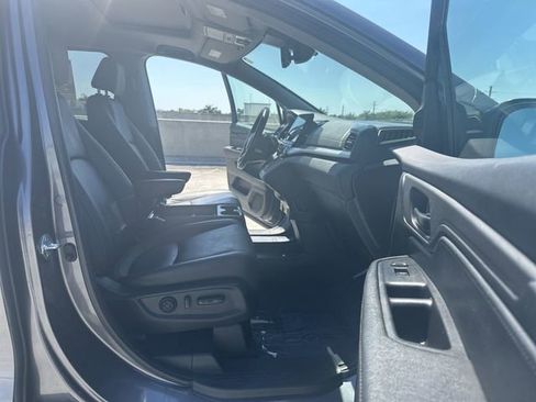 Used 2024 Honda Odyssey EX-L image 29