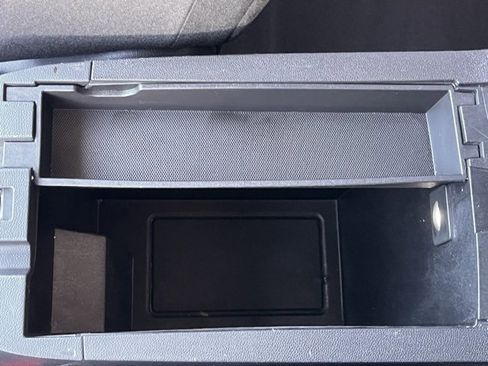 Used 2021 Chevrolet Equinox LT image 22