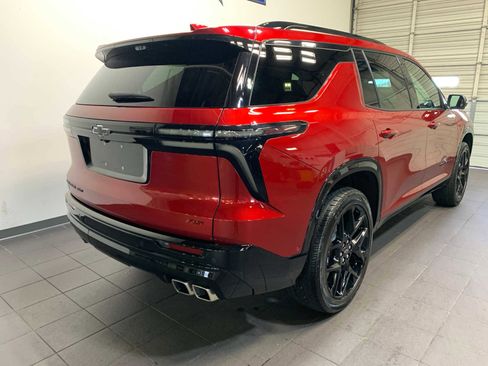 Used 2024 Chevrolet Traverse RS w/ LPO, Floor Liner Package image 3