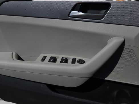 Used 2019 Hyundai Sonata SE FWD image 26