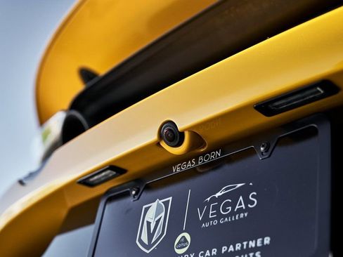 Used 2019 McLaren 720S RWD image 17