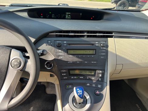 Used 2011 Toyota Prius One image 11