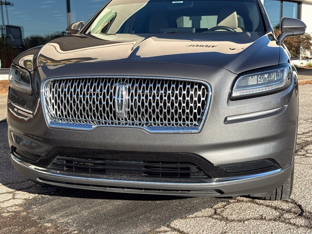Used 2023 Lincoln Nautilus Reserve AWD/4WD image 10