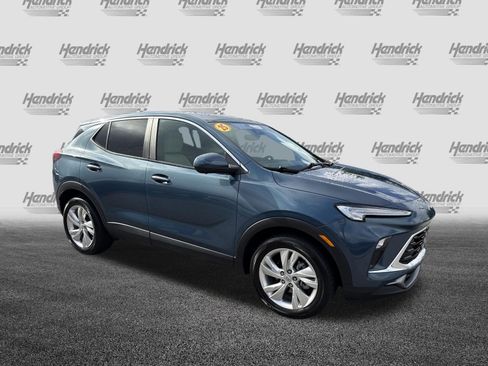 Used 2025 Buick Encore GX Preferred w/ Advanced Technology Package FWD image 2