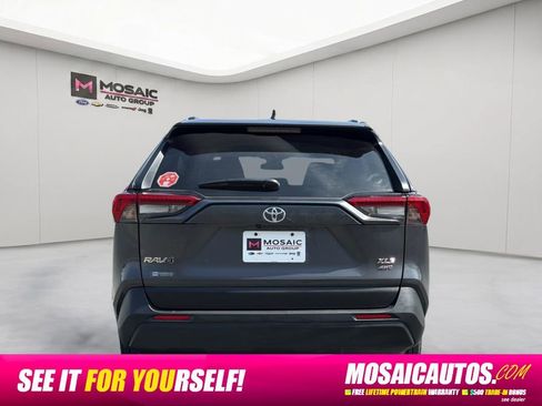 Used 2025 Toyota RAV4 XLE AWD/4WD image 6