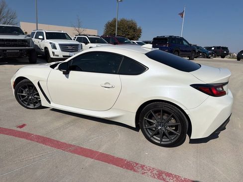Used 2024 Subaru BRZ Limited image 4