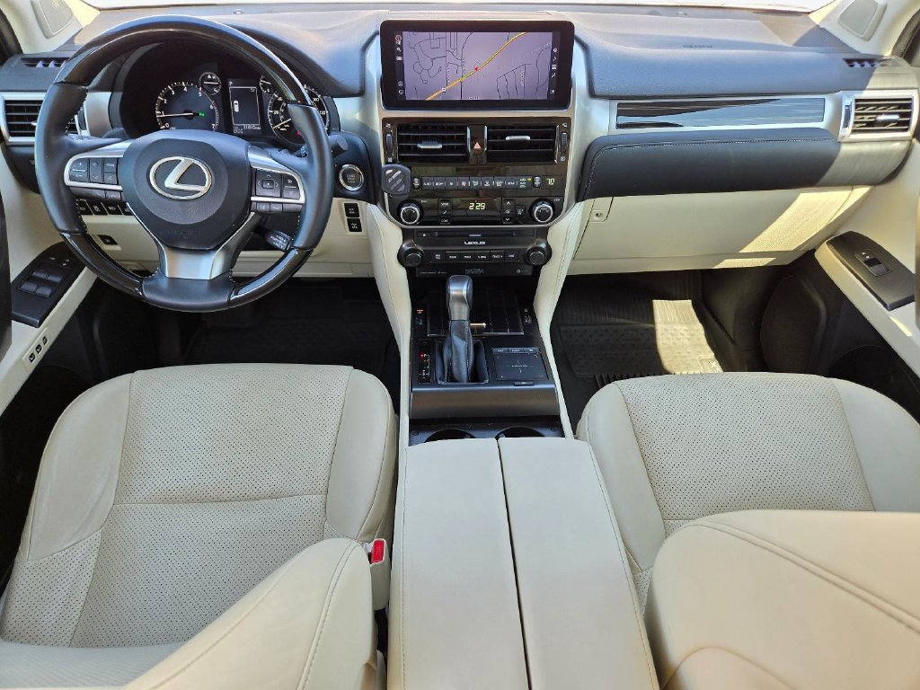 Used 2023 Lexus GX 460 Luxury w/ Accessory Package AWD/4WD image 20