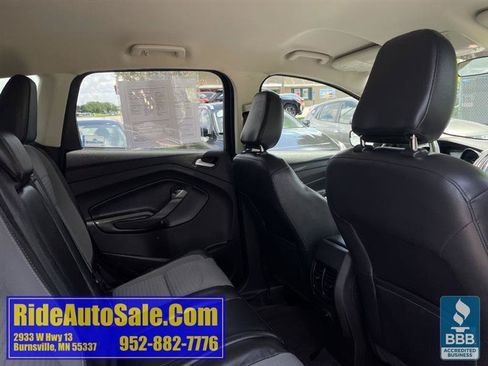 Used 2018 Ford Escape SE w/ SE Sport Appearance Package AWD/4WD image 16