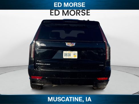 Used 2023 Cadillac Escalade Sport Platinum AWD/4WD image 4