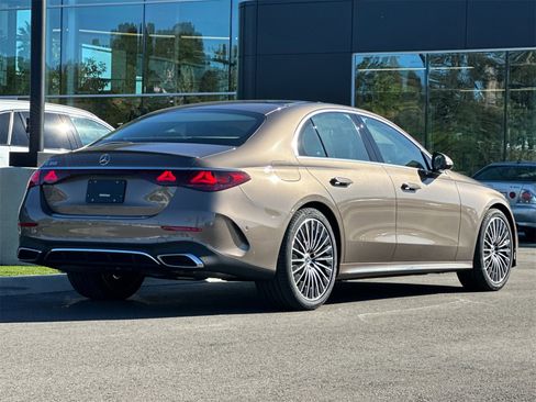 New 2026 Mercedes-Benz E 350 Sedan image 3