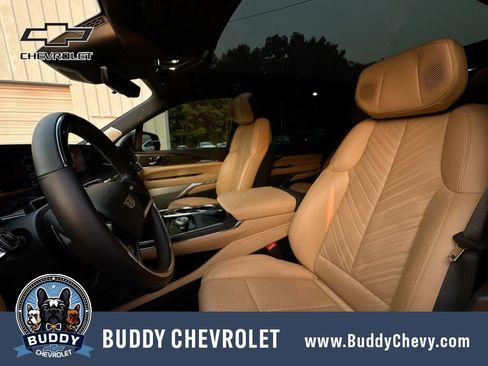Used 2025 Cadillac Escalade IQ Sport 2 AWD/4WD image 13