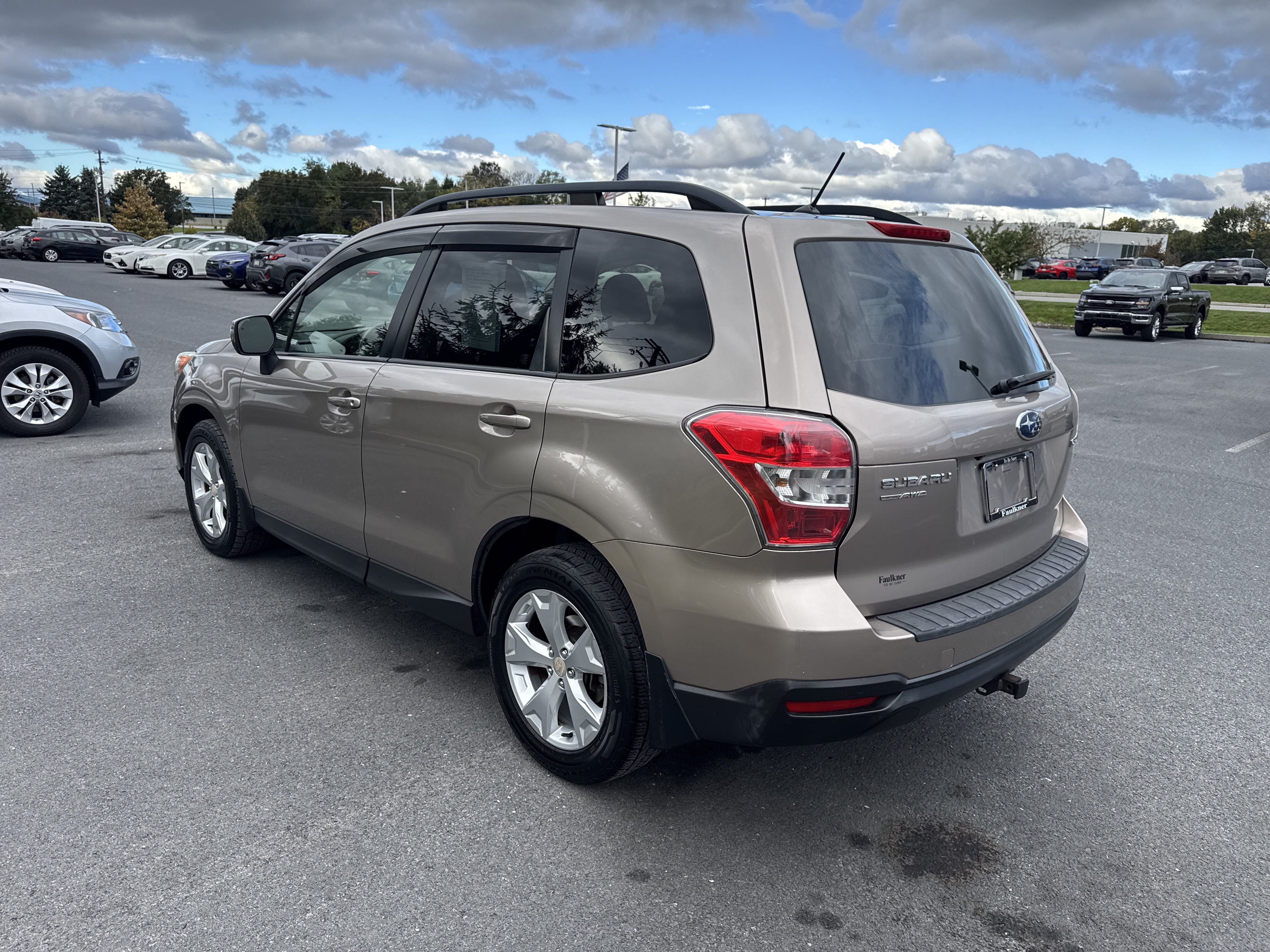 Used 2015 Subaru Forester 2.5i Premium AWD/4WD image 23