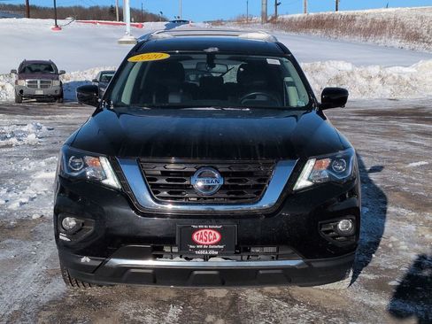 Used 2020 Nissan Pathfinder Platinum image 9