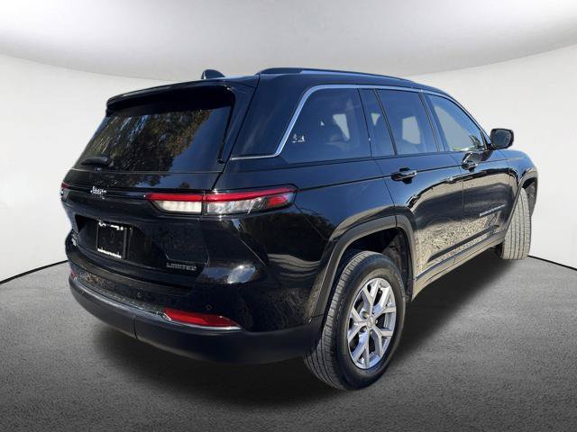 Used 2022 Jeep Grand Cherokee Limited AWD/4WD image 14