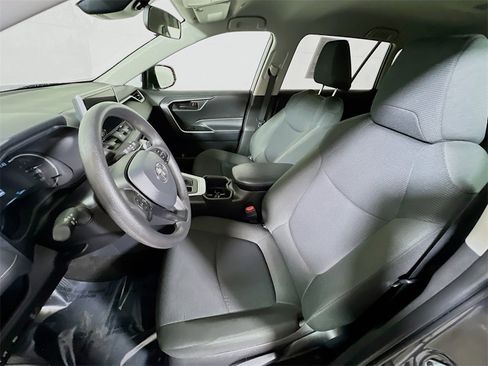 Certified 2025 Toyota RAV4 LE image 18