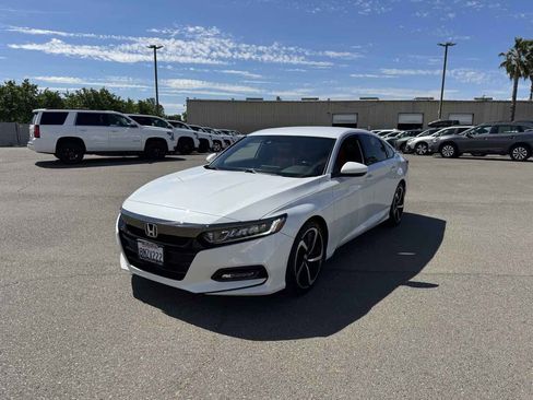 Used 2020 Honda Accord Sport image 5