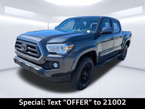 Used 2020 Toyota Tacoma SR5 RWD image 7