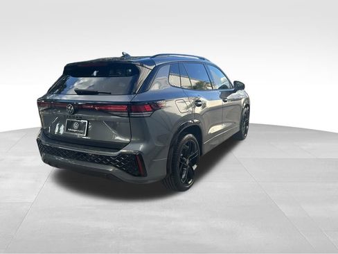 New 2026 Volkswagen Tiguan SE R-Line FWD image 5