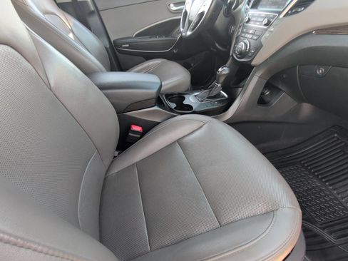 Used 2017 Hyundai Santa Fe Sport FWD image 29