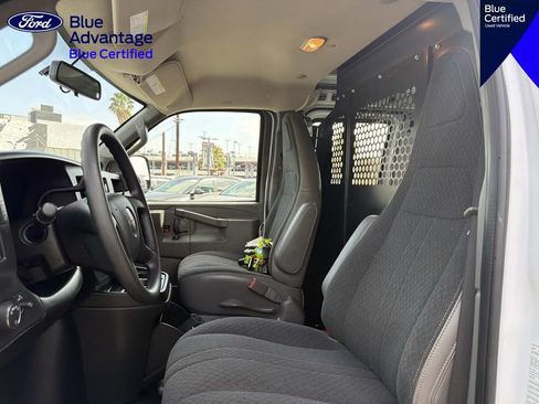 Used 2025 GMC Savana 2500 w/ Driver Convenience Package RWD image 18
