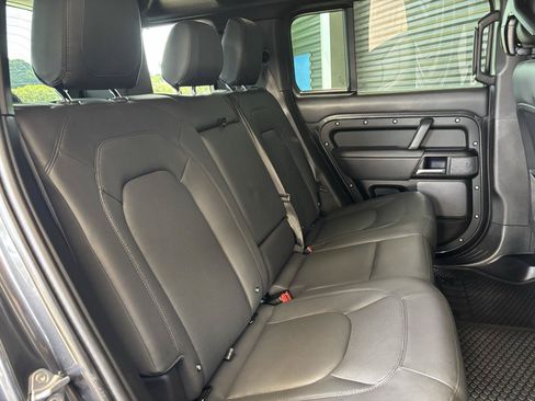 Used 2023 Land Rover Defender 110 V8 AWD/4WD image 28