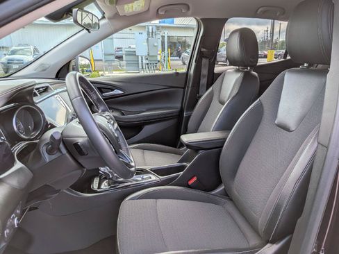 Used 2020 Buick Encore GX Preferred w/ Cold Weather Comfort Package AWD/4WD image 11