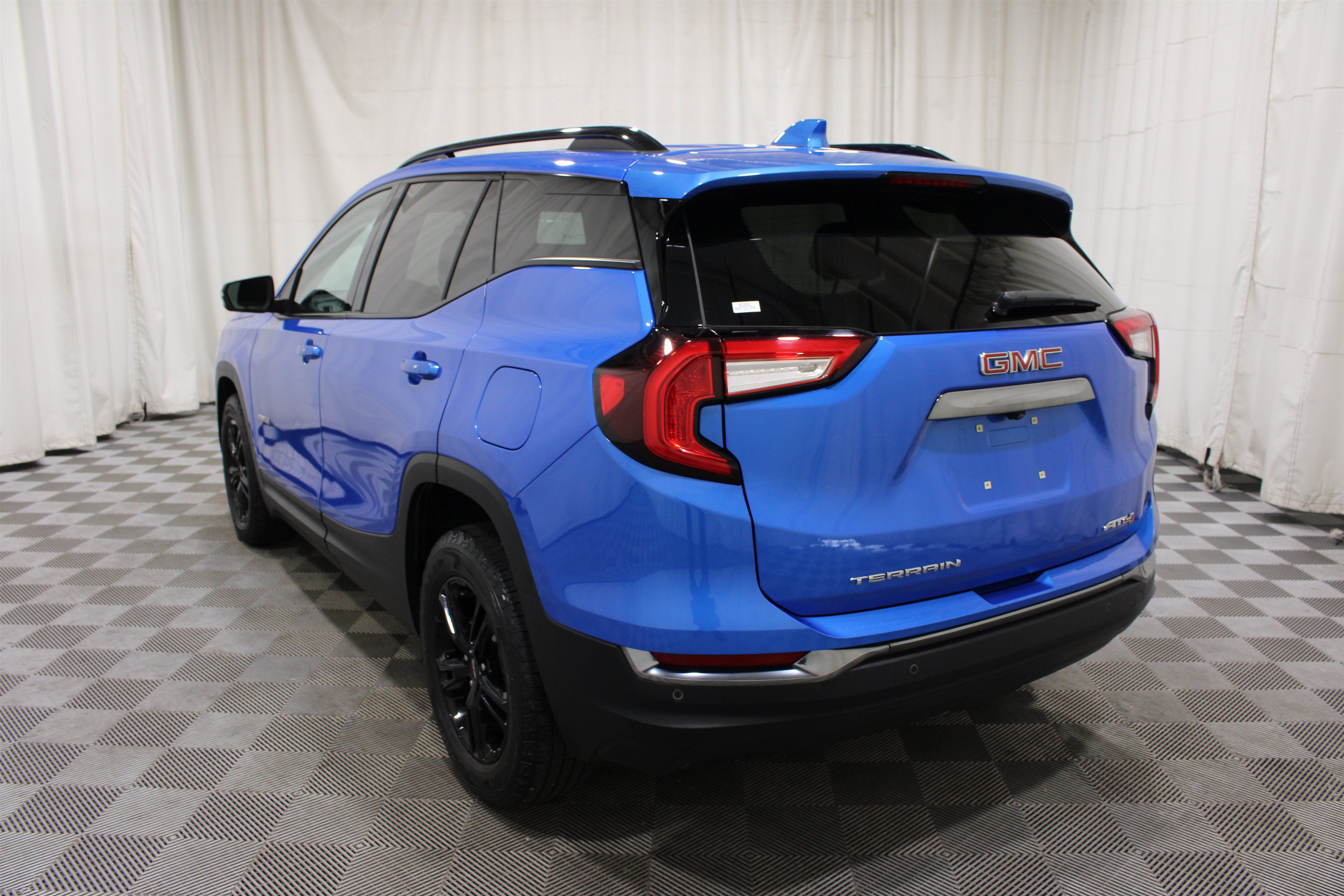 Used 2024 GMC Terrain AT4 AWD/4WD image 34