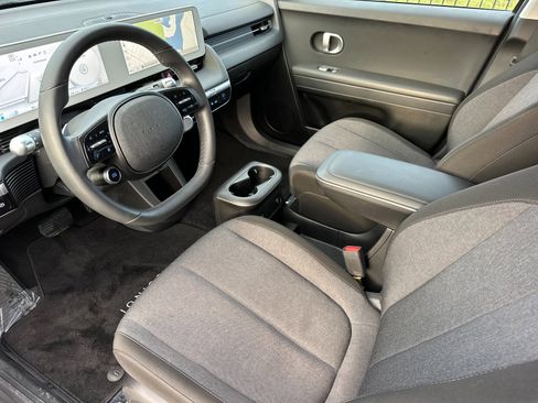 Used 2023 Hyundai Ioniq 5 SE image 9