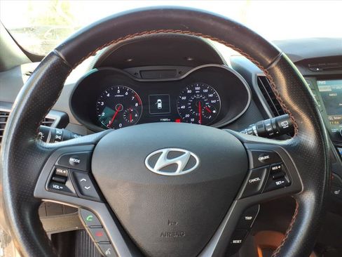 Used 2016 Hyundai Veloster Turbo image 15