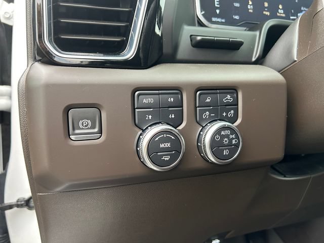 Used 2024 GMC Sierra 1500 Denali AWD/4WD image 61