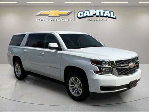 Used 2020 Chevrolet Suburban LT AWD/4WD image 8