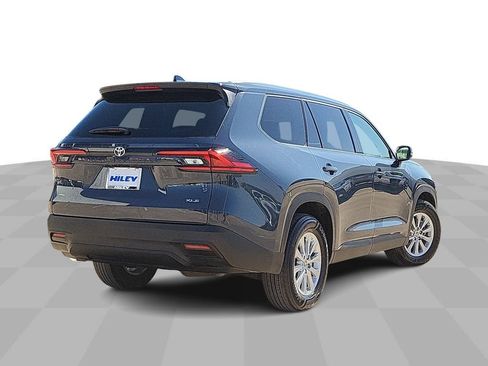 Used 2025 Toyota Grand Highlander AWD image 8