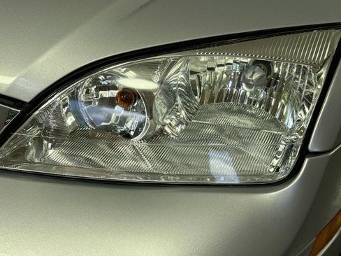 Used 2007 Ford Focus S FWD image 34