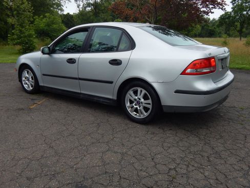 Used 2005 Saab 9-3 Linear image 3