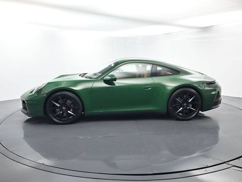 Certified 2025 Porsche 911 Carrera RWD image 2
